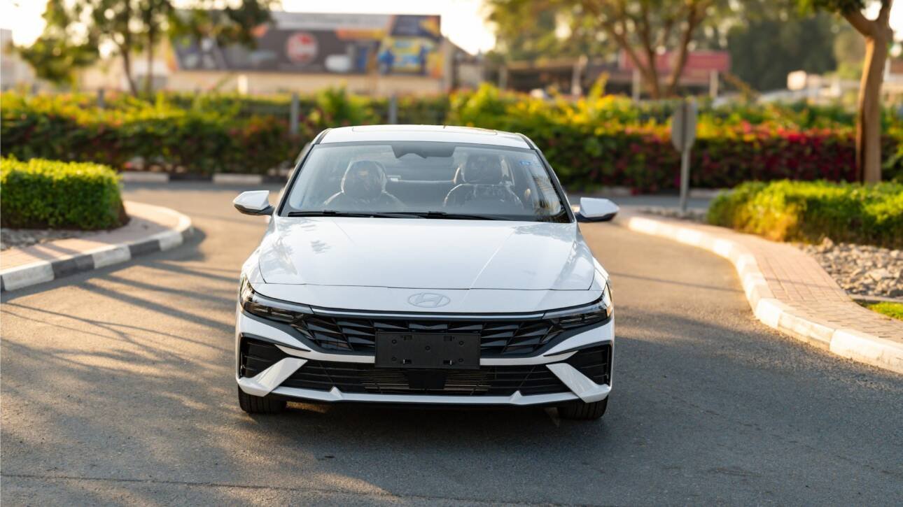 HYUNDAI Elantra 1.5L GLX Premium Option