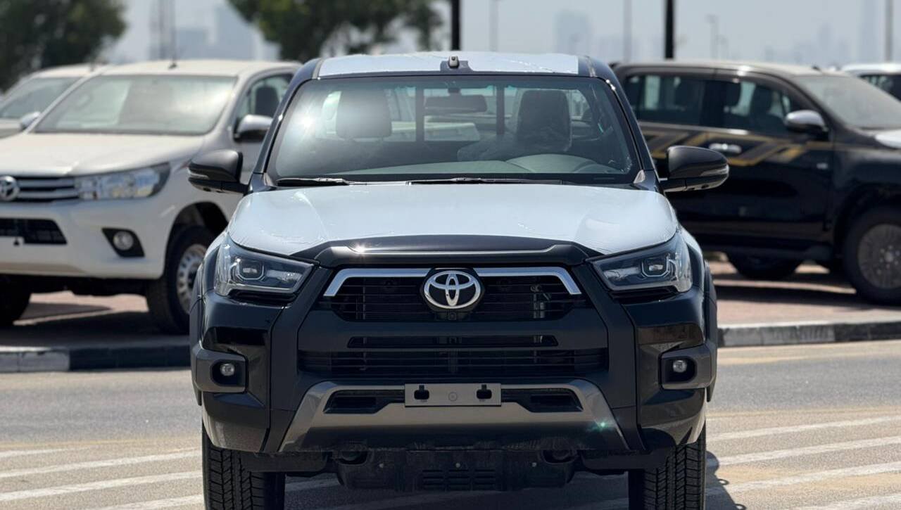 Toyota Hilux Adventure SR5 AT – 2026 (Omani Specs)